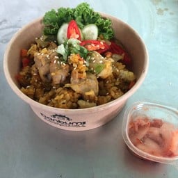 ข้าวผัดแกงกระหรี่ไก่