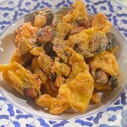 ผัดไท หอยทอด ตลาดโต้รุ่ง ค่ายสุรสีห์