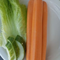 ลูกชิ้น Indie & Sensitive