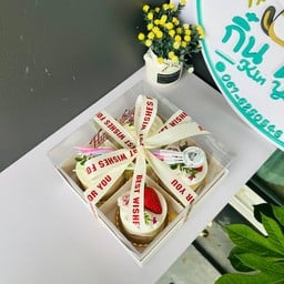 Mini Cake จัดเซตวันเกิด 4 ชิ้น  (มีราคาหน้าร้านค่ะ)