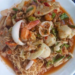 ร้านยำ16/3 โชคชัยร่วมมิตร