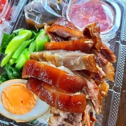 โก๋เอข้าวขาหมู-กะพเราขาหมู