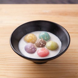 บัวลอยรวมไส้.