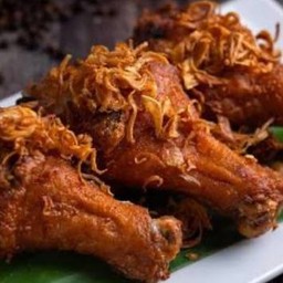น่องสะโพกไก่ทอด