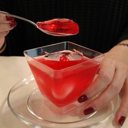 เยลลี่เงาะ