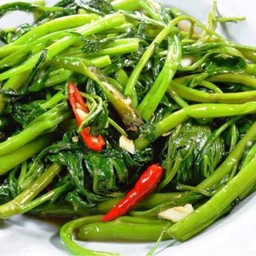 ผัดผักบุ้งไฟแดง