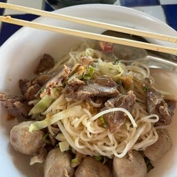 ก๋วยเตี๋ยวสองเฒ่าเก๊าต๋าน