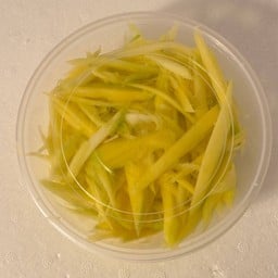 มะม่วงมันซอยยิกๆ