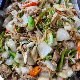 จ๊ะจ๋า ข้าวราดแกง - ตลาดโต้รุ่ง ค่ายสุรสีห์