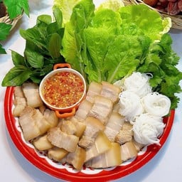 โอมเพี้ยง เมี่ยงหมู (Om Piang Miang Moo)