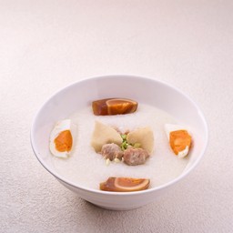 โจ๊กหมูไข่เค็มไข่เยี่ยวม้า