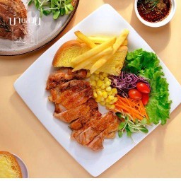 สเต็กไก่ย่าง พริกไทยดำ