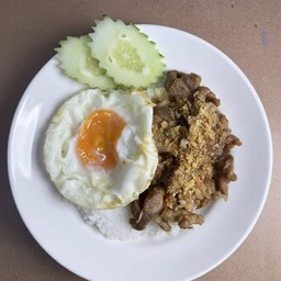 ข้าวหมูทอดกระเทียม