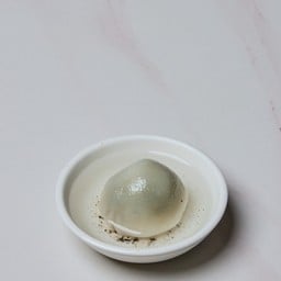 บัวลอยงาดำ