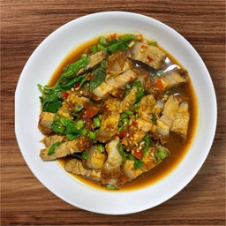 กะเพราหมูกรอบ(กับข้าว)