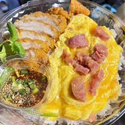 ข้าวไข่ข้นแหนม+ไก่ทอดน้ำจิ้มแจ่ว