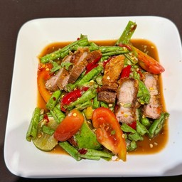 ตำถั่วหมูกรอบ