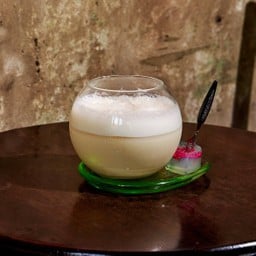 น้ำเต้าหู้ในน้ำมะพร้าว