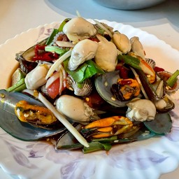 ตำผู้ชายขายหอย