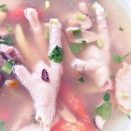 ต้มซุปเปอร์ตีนไก่