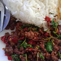 ข้้าวกะเพราเนื้อสับ