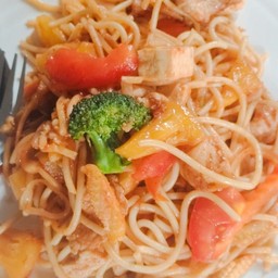 สปาเก็ตตี้ผัดเปรี้ยวหวาน
