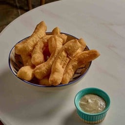 ปาท่องโก๋ 5 ตัว สังขยาน้ำเต้าหู้กล้วย