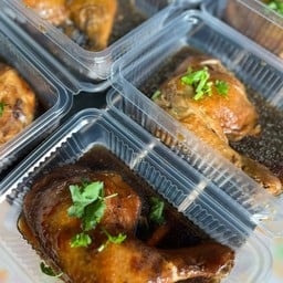 ไก่ตุ๋นต้มน้ำปลาสะโพกล่ะ69
