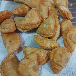 กระหรี่ปั๊บ ไส้ไก่ ตัวละ