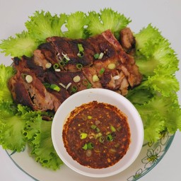หมูย่าง