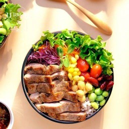 สลัดหมูย่าง บ้านสวน