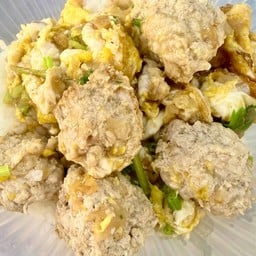 ข้าวแห้งหมูก้อน