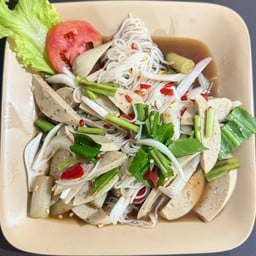 ยำขนมจีนไก่ยอ