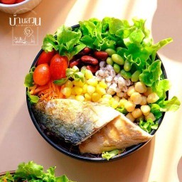 สลัด ปลาซะบะย่างสุขภาพ