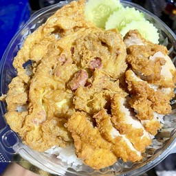 ข้าวไข่เจียวแหนม+ไก่ทอด