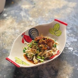 ก๋วยเตี๋ยวหมูตุ๋นแห้งซีอิ๋วหวาน(หมูตุ๋นแห้งฮิ๋ว)