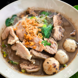 ก๋วยเตี๋ยวเรือหมูน้ำตก