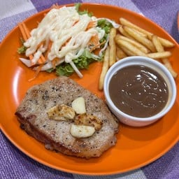 สเต๊กหมูพริกไทยดำ