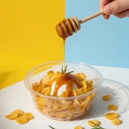 กรีกโยเกิร์ตคอร์นเฟลกคาราเมล