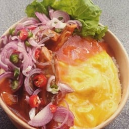 ข้าวยำปลากระป๋อง ไข่ข้น