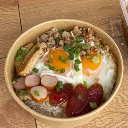 อาหารเช้า ข้าวต้ม ข้าวไข่ข้น ไข่กะทะ by มหาชัย ตั้งใจทอด @7/11 สายไหม84 หน้า 7 eleven สายไหม 84