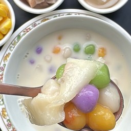 บัวลอยมะพร้าวน้ำหอม