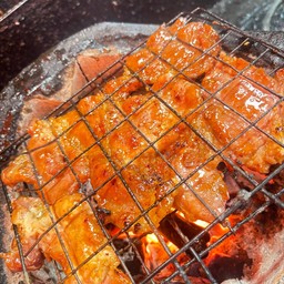 เสื้อร้องไห้ ย่าง