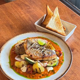 037Seabass & sweet chili sauce