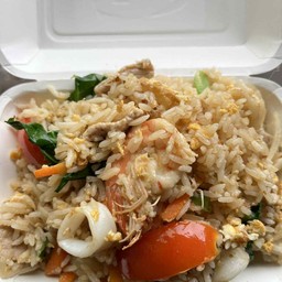ข้าวผัดทะเล