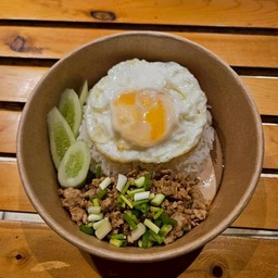 ข้าวหน้าหมูสับซีอิ๊ว(ฟรีไข่ดาว)