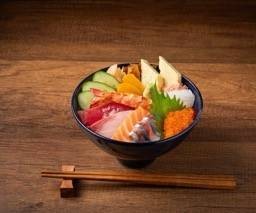 ข้าวหน้าปลาดิบรวม