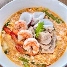 สุกี้ ศรีชา