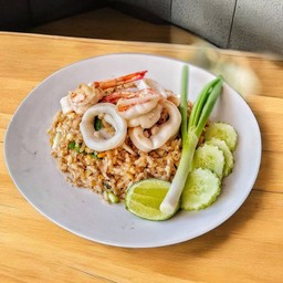 ข้าวผัดทะเล
