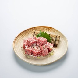 เนื้อสันคอหั่นลูกเต๋า